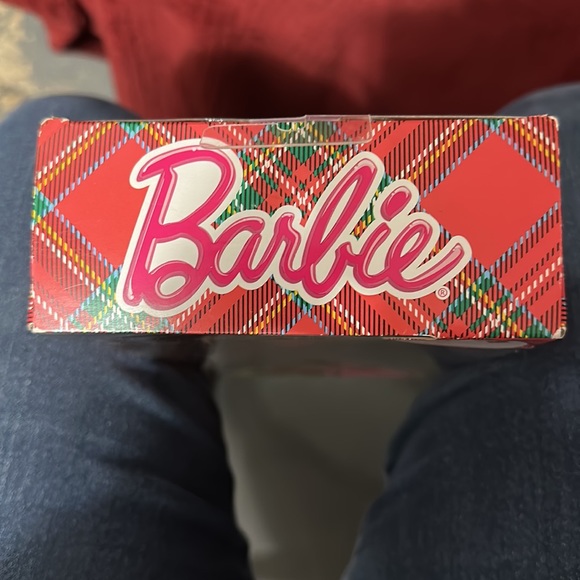 Barbie Holiday Surprise 2015. Nice Christmas Gift, Never Taken Out Of Box. NWOT - Picture 8 of 12